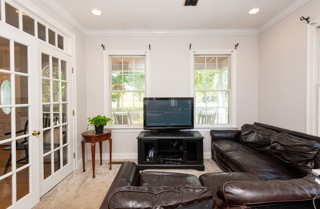 15 Jeffrey's Neck Road Ipswich, MA 01938 - Photo 22 of 41 Gallery Image 22