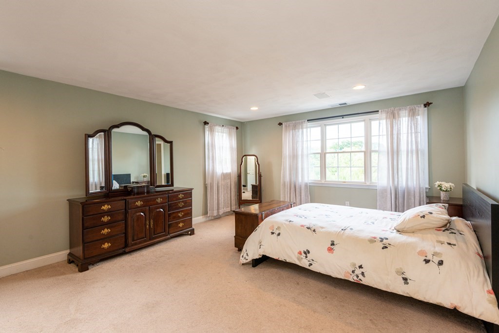 15 Jeffrey's Neck Road Ipswich, MA 01938 - Photo 26 of 41 Gallery Image 26