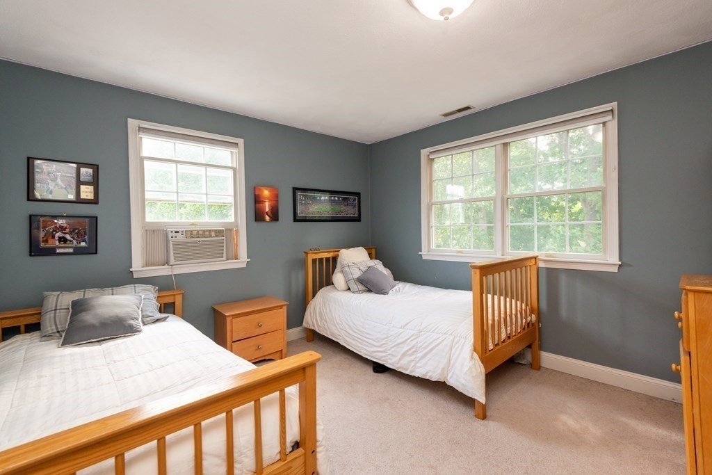 15 Jeffrey's Neck Road Ipswich, MA 01938 - Photo 36 of 41 Gallery Image 36