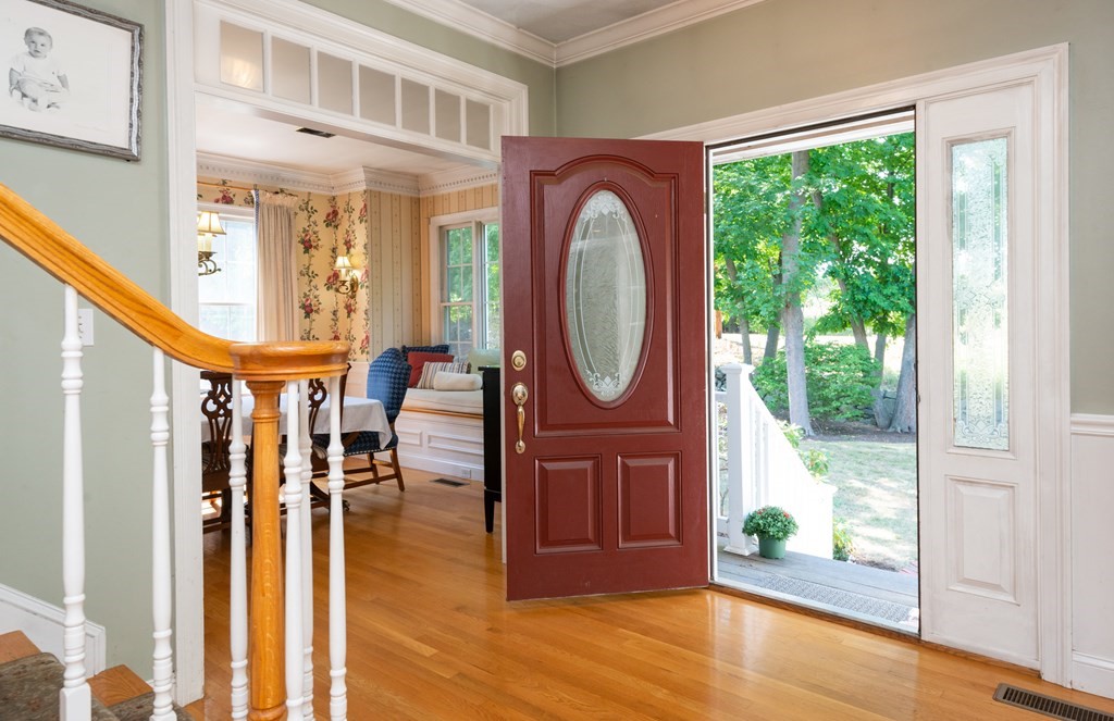 15 Jeffrey's Neck Road Ipswich, MA 01938 - Photo 5 of 41 Gallery Image 5