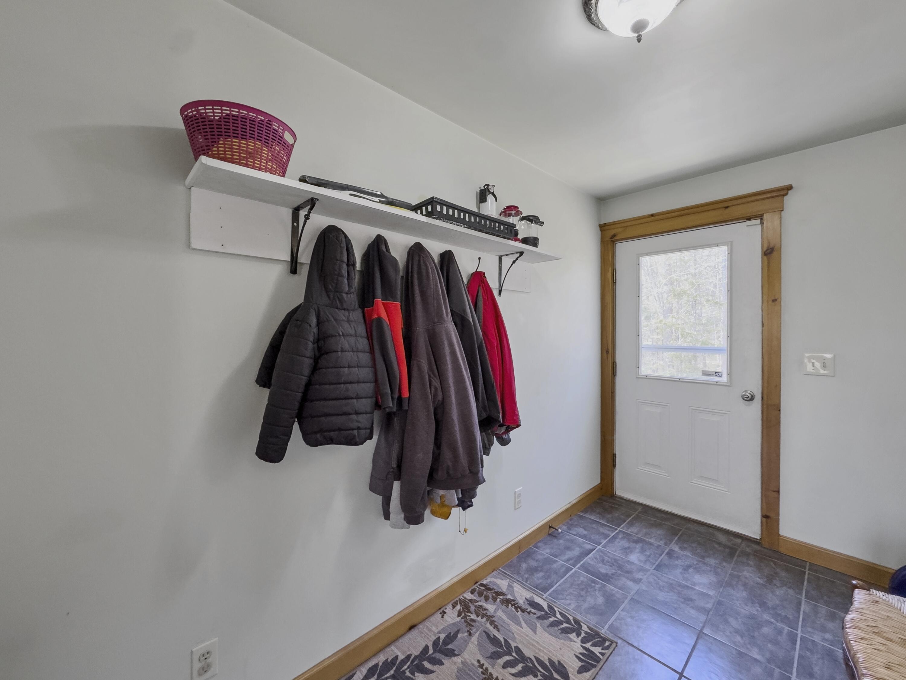 136 Waldoboro Road Washington, ME 04574 - Photo 7 of 58 Entry