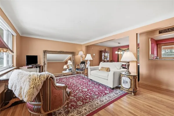 $330,000 | 3541 McWilliams Road, Murrysville, PA 15668