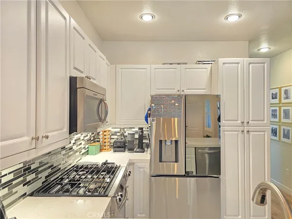 $3,200 | 17941 Lost Canyon Road, Canyon Country, CA 91387