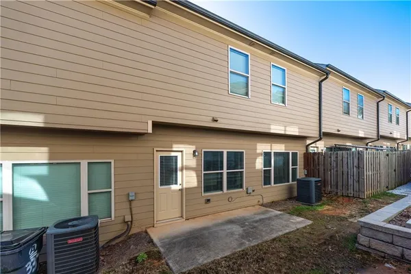 $2,295 | 327 Cashes Court, Lilburn, GA 30047