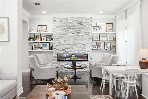 $1,295,000 | 4432 Aurora Street, Naples, FL 34119