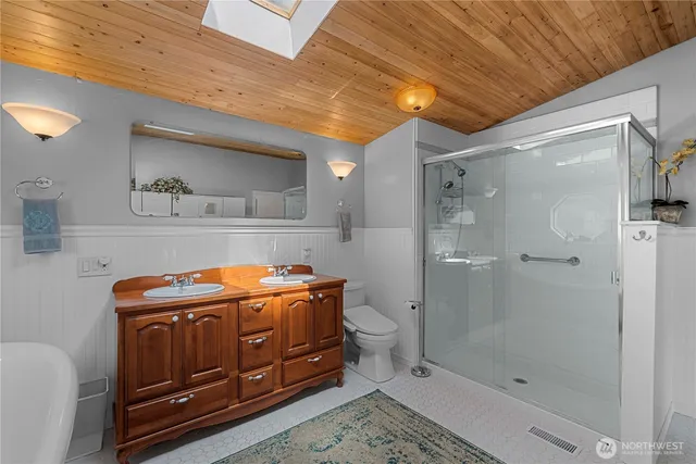 $941,000 | 5060 Highway 28, Rock Island, WA 98850