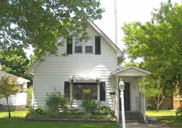 1010 Jefferson Street, Unit SW Rochester, IN 46975 - Photo 1 of 9