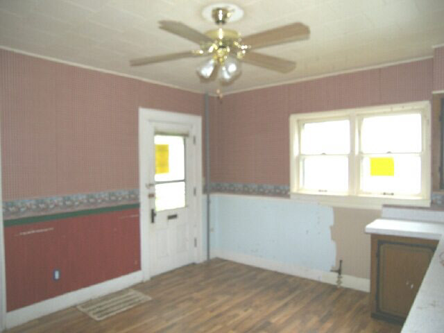 1010 Jefferson Street, Unit SW Rochester, IN 46975 - Photo 6 of 9