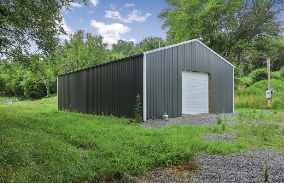 97 Redd Branch Road Fayetteville, TN 37334 - Photo 2 of 11