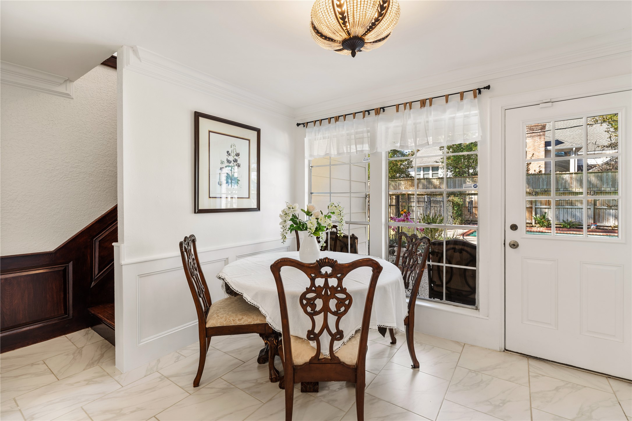16011 Stratton Park Drive Spring, TX 77379 - Photo 17 of 47 a dining room with furniture and window