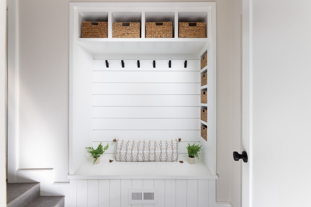 111 Jordan Road Brookline, MA 02446 - Photo 15 of 42