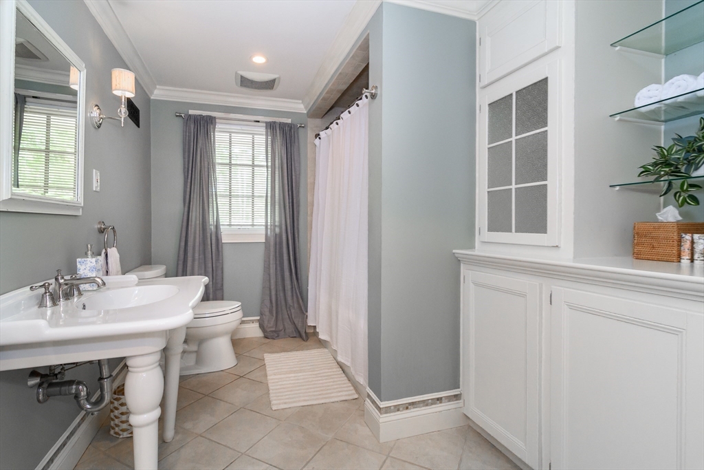 6 Brook Street Sherborn, MA 01770 - Photo 12 of 29 Gallery Image 12