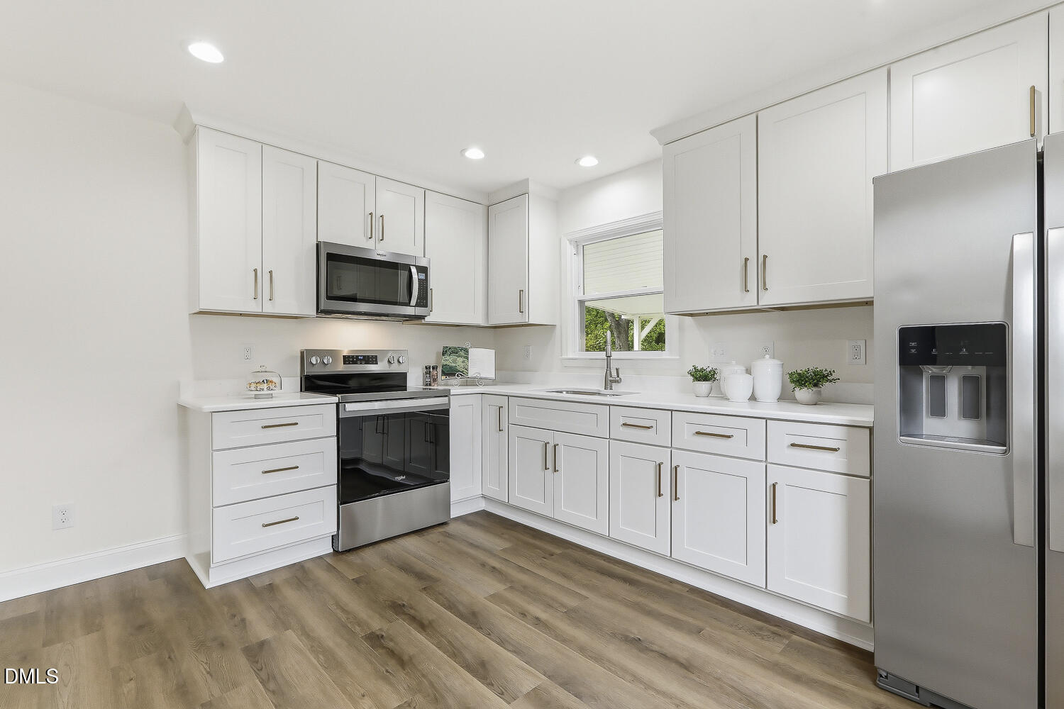 4904 Fox Hunt Road Durham, NC 27712 - Photo 2 of 11 Kitchen