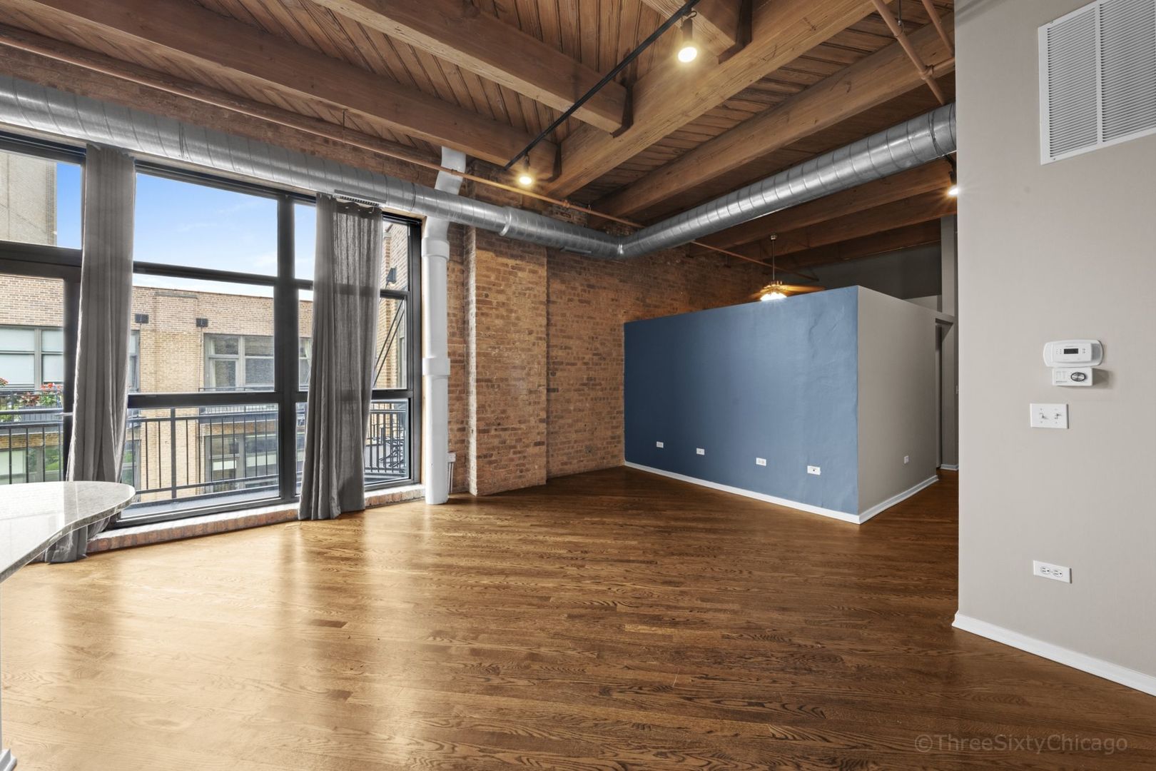 1040 West Adams Street, Unit 420 Chicago, IL 60607 - Photo 4 of 20