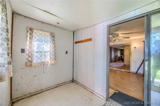 $215,000 | 33279 Pawnee Drive, Lebanon, MO 65536