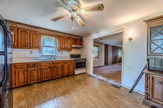 $215,000 | 33279 Pawnee Drive, Lebanon, MO 65536