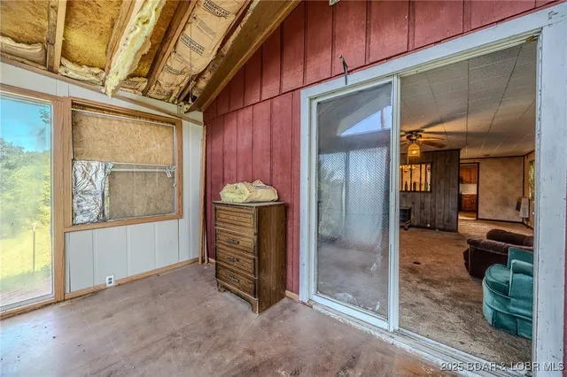 $215,000 | 33279 Pawnee Drive, Lebanon, MO 65536