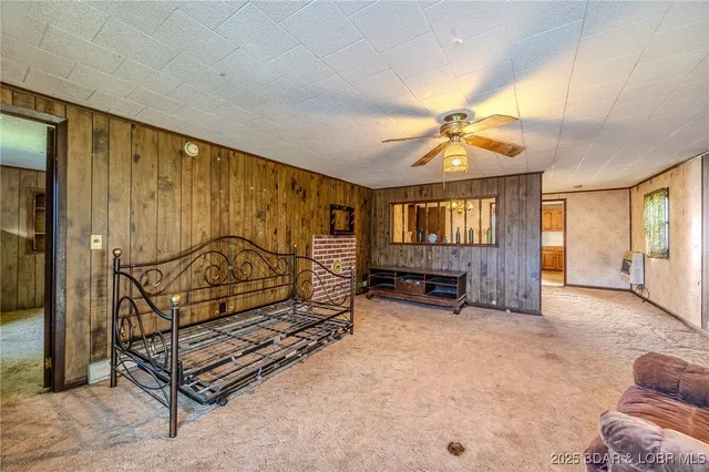 $215,000 | 33279 Pawnee Drive, Lebanon, MO 65536