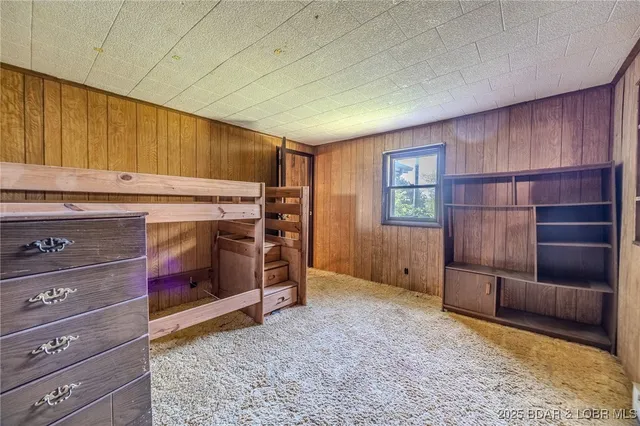 $215,000 | 33279 Pawnee Drive, Lebanon, MO 65536