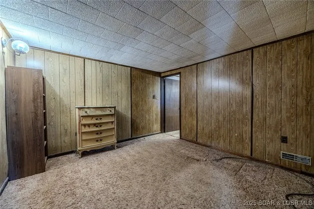 $215,000 | 33279 Pawnee Drive, Lebanon, MO 65536