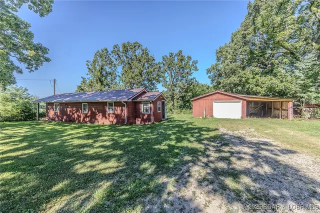 $215,000 | 33279 Pawnee Drive, Lebanon, MO 65536