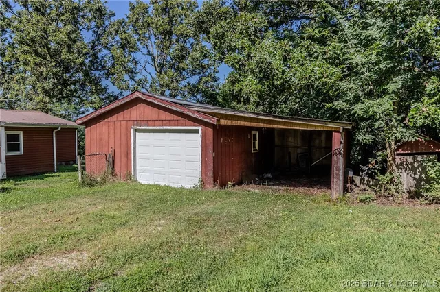 $215,000 | 33279 Pawnee Drive, Lebanon, MO 65536