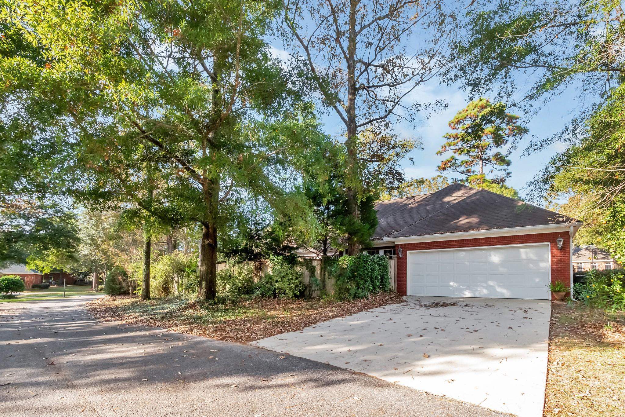 9340 Aspen Circle Daphne, AL 36527 - Photo 32 of 36