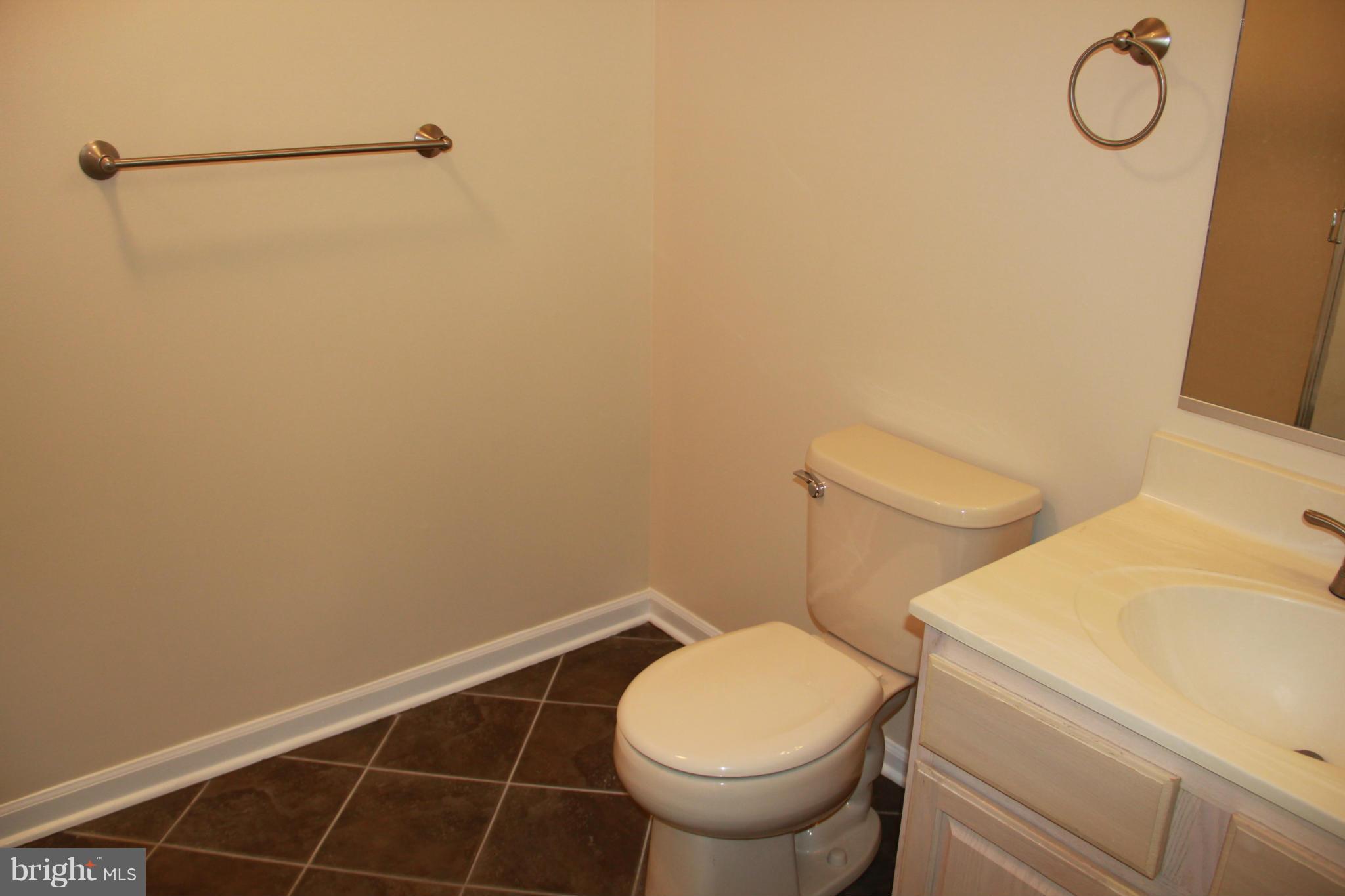 5340 Kelmscot Road Baltimore, MD 21237 - Photo 21 of 25 Bath
