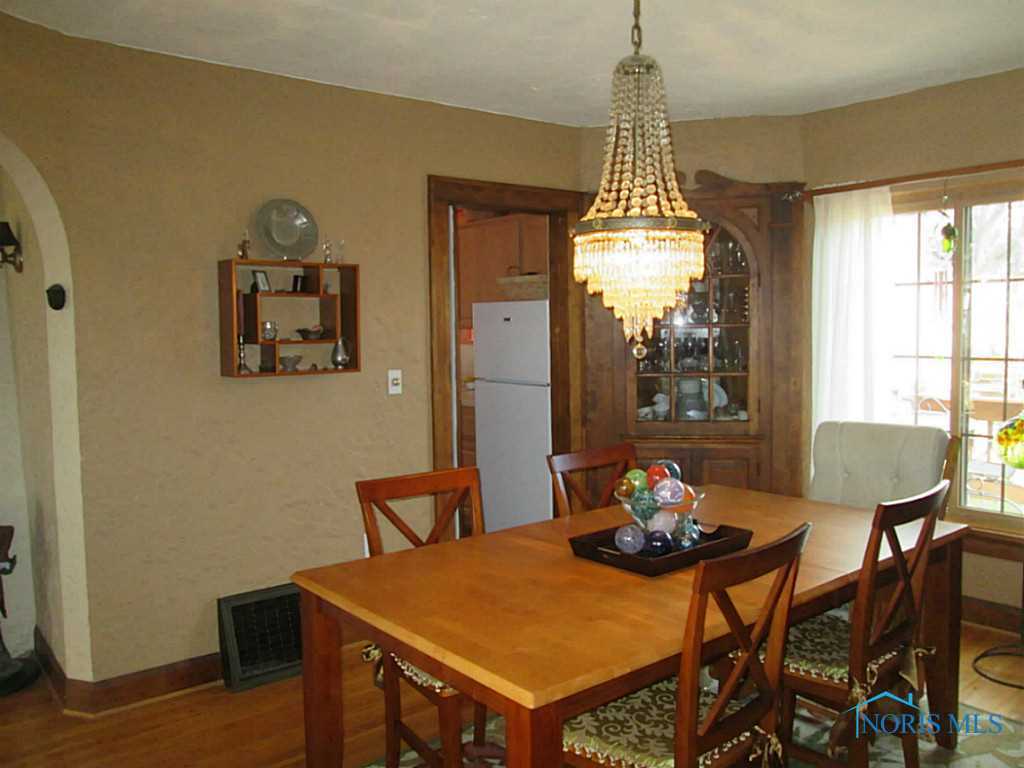 2548 Cheltenham Road Toledo, OH 43606 - Photo 8 of 18 Gallery Image 8