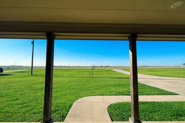 a view of a outdoor space
