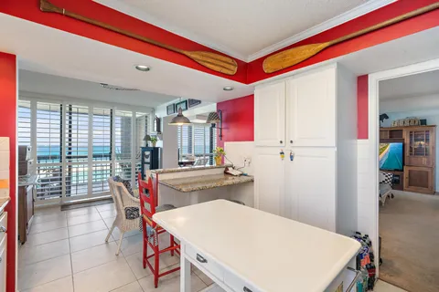 $869,000 | 5380 North Ocean Drive, Unit 6D, Singer Island, FL 33404