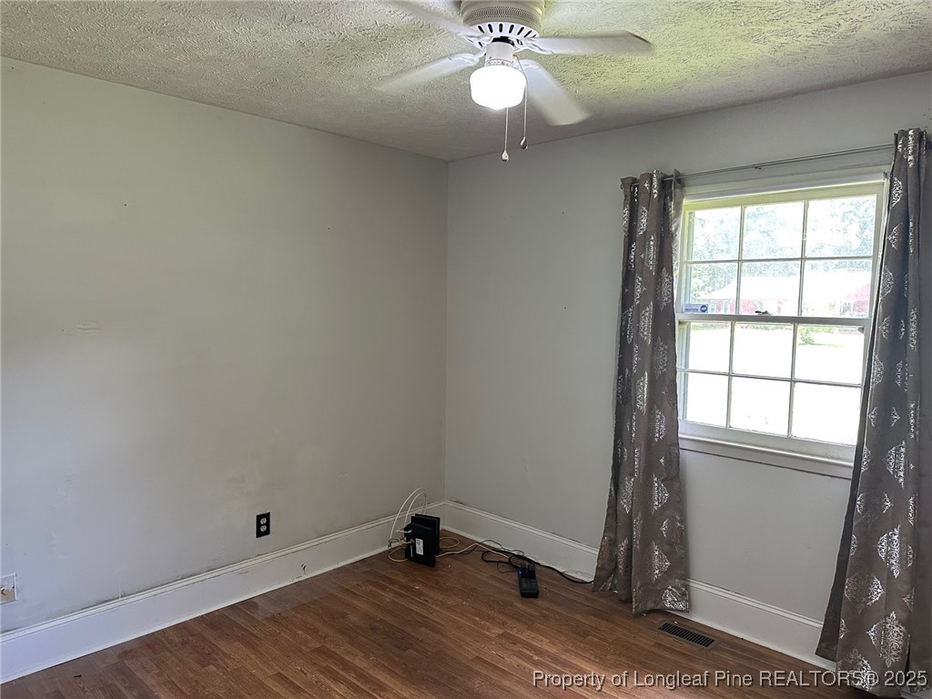 128 Hood Road Lumberton, NC 28358 - Photo 9 of 16 Gallery Image 9