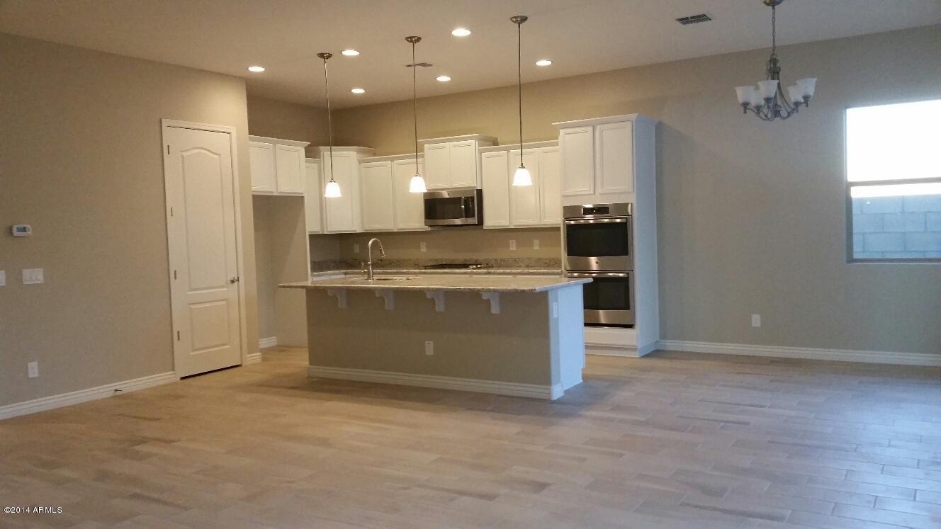 2130 West Red Fox Road Phoenix, AZ 85085 - Photo 4 of 12 20141021_173930_resized