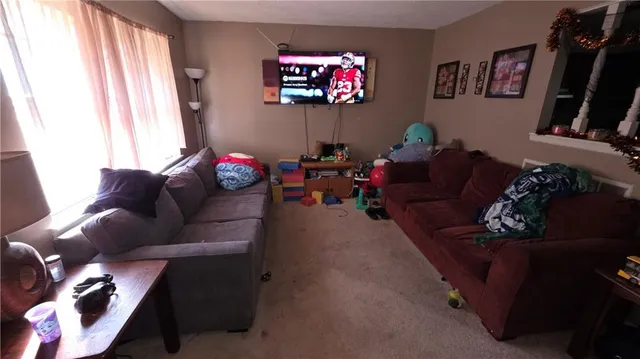 $140,000 | 5106 Edgehill Drive, Kansas City, KS 66106