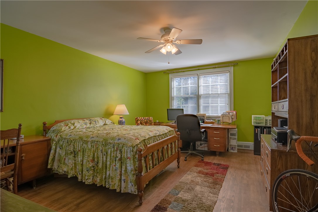 402 Shannon Way Anderson, SC 29621 - Photo 25 of 36 Bedroom 2