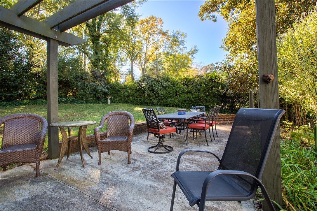 402 Shannon Way Anderson, SC 29621 - Photo 7 of 36
