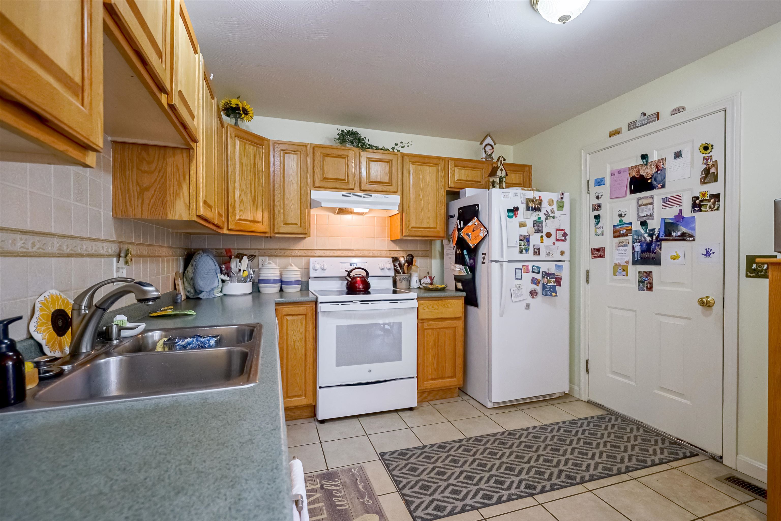 44 Penacook Terrace Merrimack, NH 03054 - Photo 6 of 24