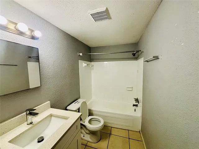 $1,250 | 1304 Morris Park, Tampa, FL 33612