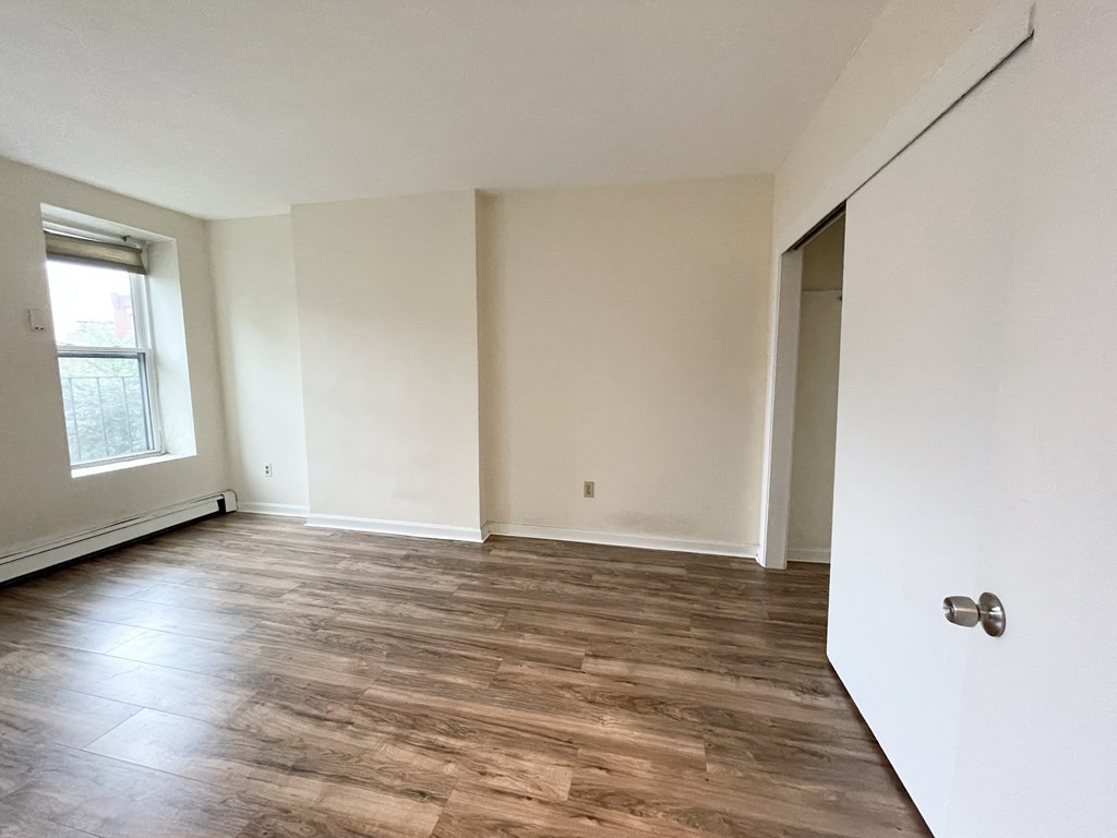 92 Hammond Street, Unit 3 Boston, MA 02120 - Photo 8 of 9