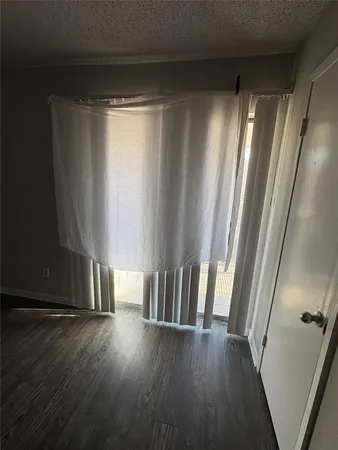 $1,000 | 4502 Gaston Avenue, Unit 315, Dallas, TX 75246