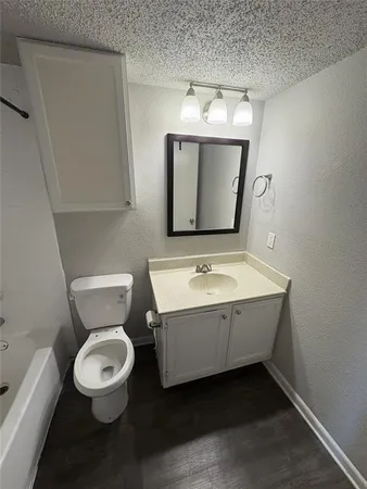 $1,000 | 4502 Gaston Avenue, Unit 315, Dallas, TX 75246