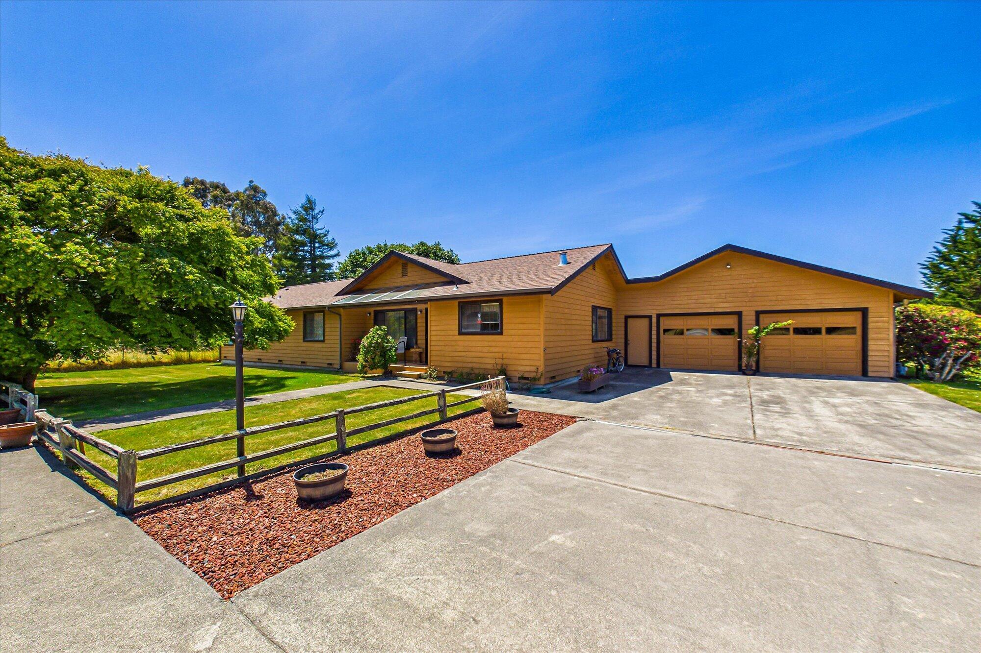 2800 Barber Creek Road Hydesville, CA 95547 - Photo 1 of 60