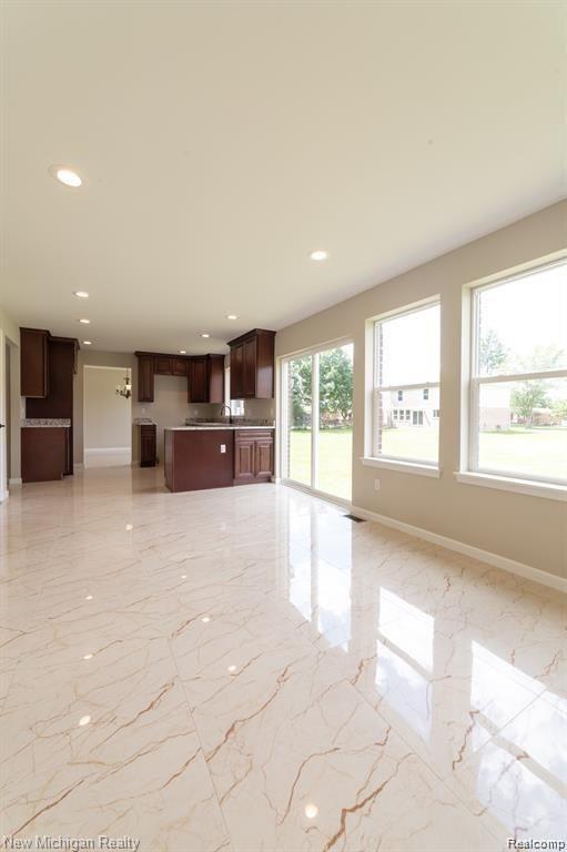 33865 Ryan Road Sterling Heights, MI 48310 - Photo 5 of 9 Gallery Image 5