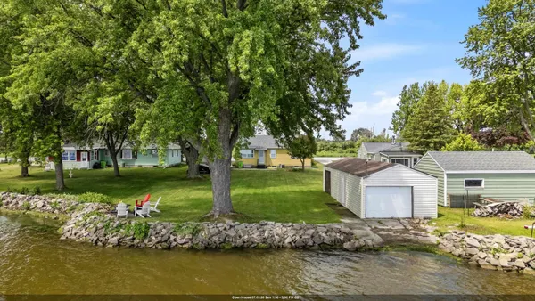 $425,000 | N9363 Lakeshore Drive, Van Dyne, WI 54979
