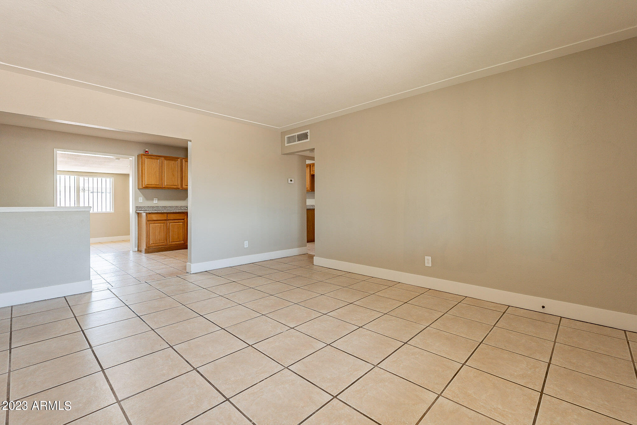 7036 North 22nd Drive Phoenix, AZ 85021 - Photo 9 of 41 22nd-9