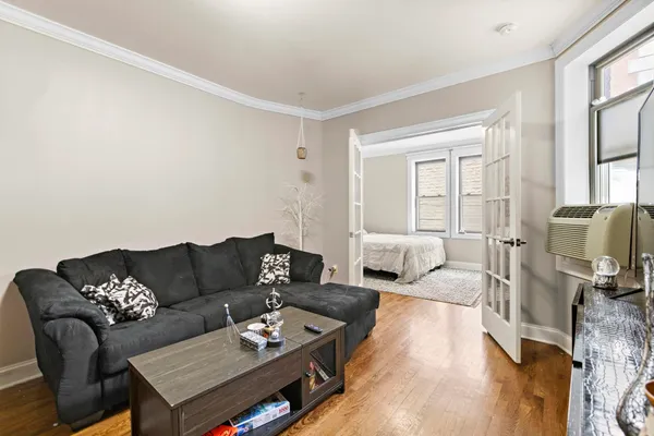$2,000 | 151 Sip Avenue, Unit 11, Jersey City, NJ 07306