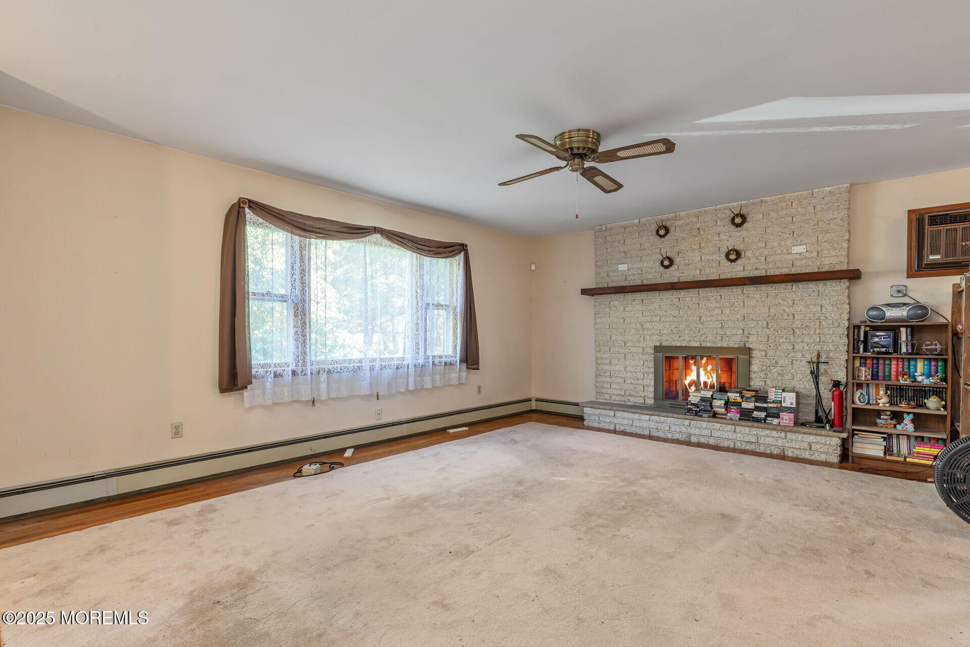 223 Green Grove Road Tinton Falls, NJ 07712 - Photo 6 of 38 005-1920x1280-photo