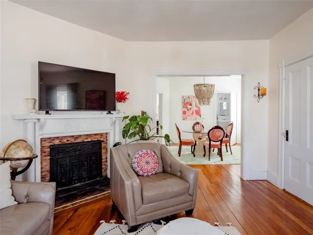 $699,000 | 10 Carleton Street, Providence, RI 02908