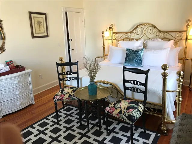 $699,000 | 10 Carleton Street, Providence, RI 02908