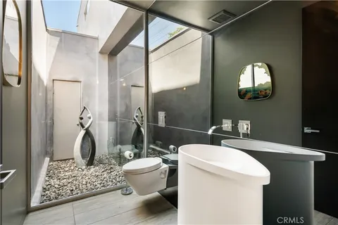 $6,000,000 | 1489 Stebbins Terrace, Los Angeles, CA 90069